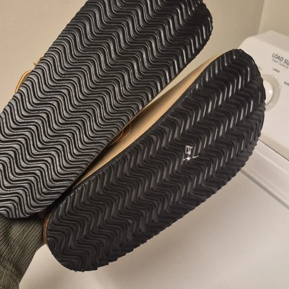 Olivia & Kate Clogs (91/2) Nwt - Picture 7 of 9